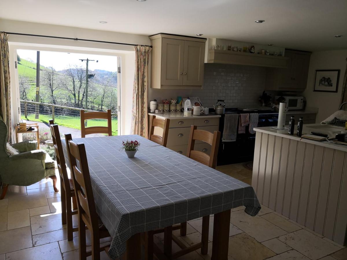 Walnut Tree Farm - Housity