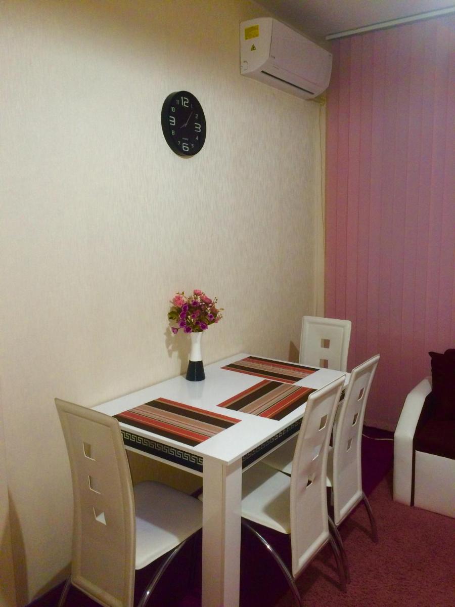 Varna Top Center 3-bedroom Apartment - Housity