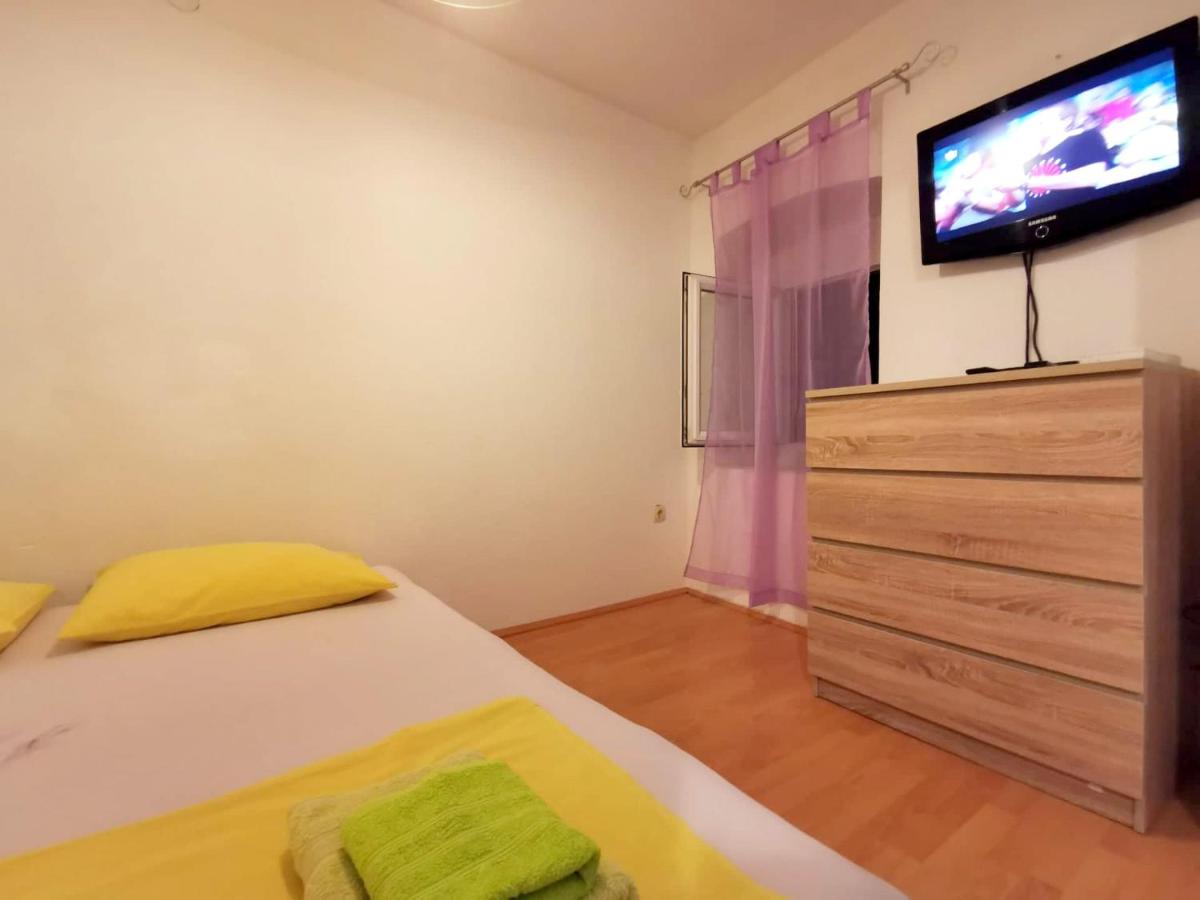Apartment country house Veronika - Housity