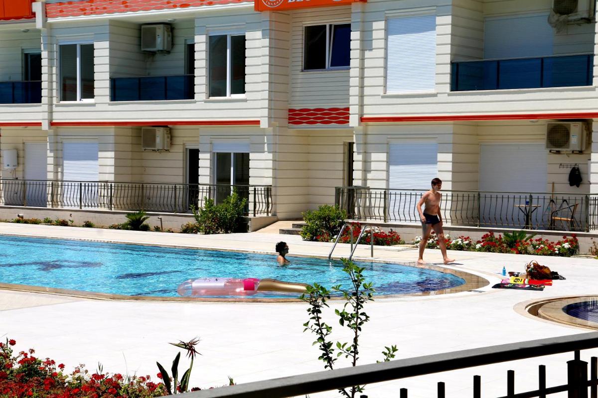 Suitetrails - 500 Beach Apartments