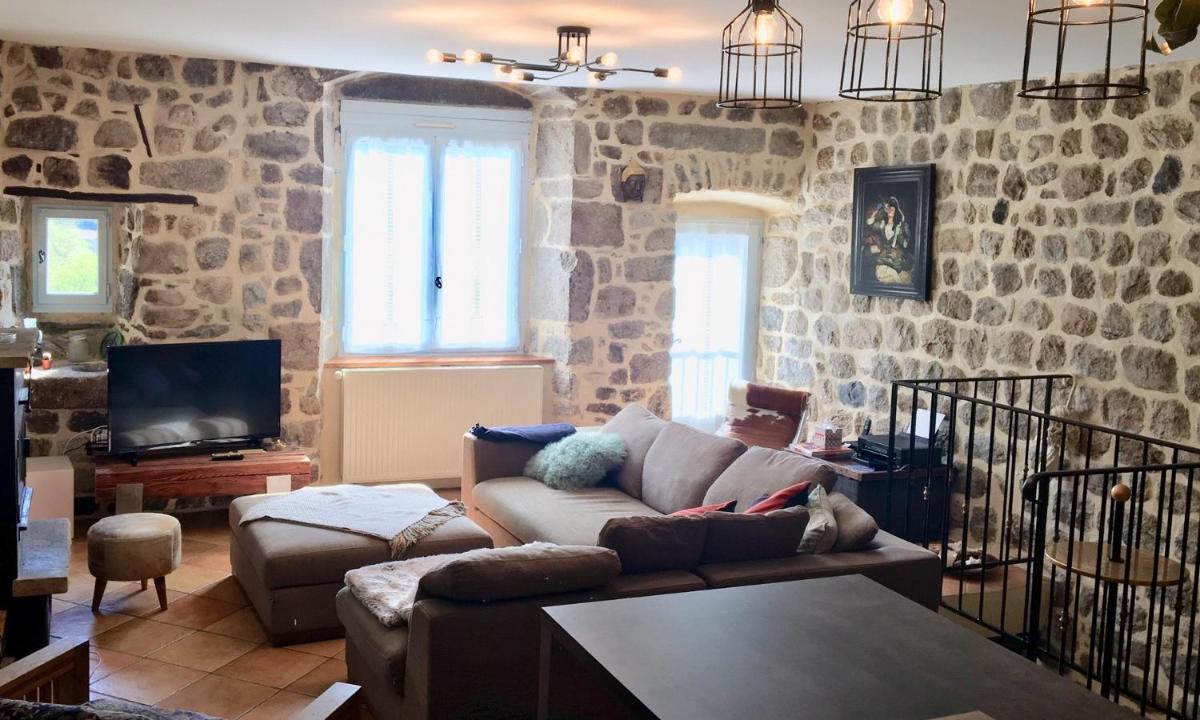 Gorgeous Stone House in the heart of Ardeche - Housity