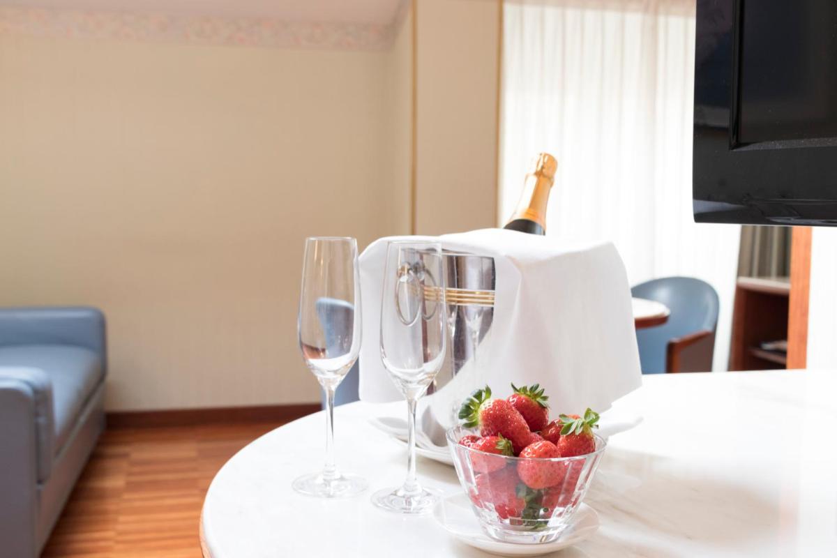 Palace Hotel - Housity
