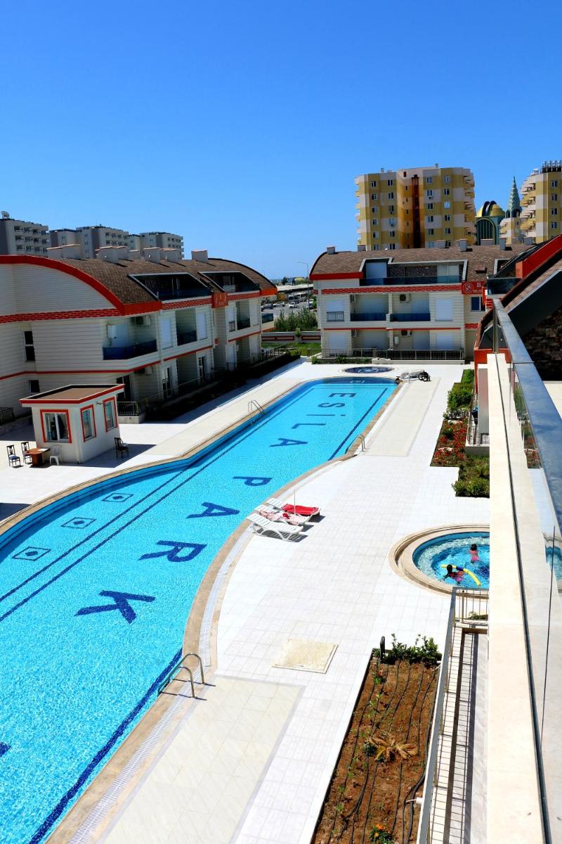 Suitetrails - 500 Beach Apartments