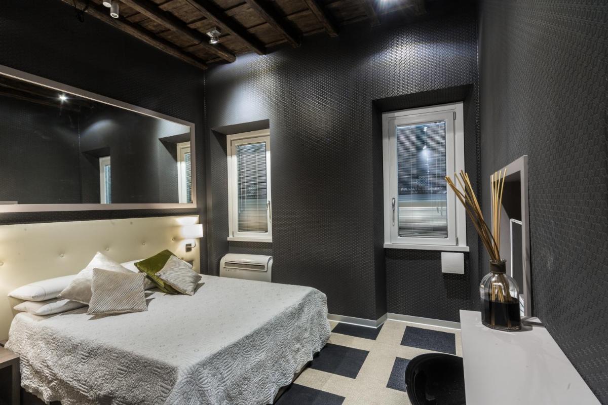 Piazza di Spagna Luxury Apartment - Housity