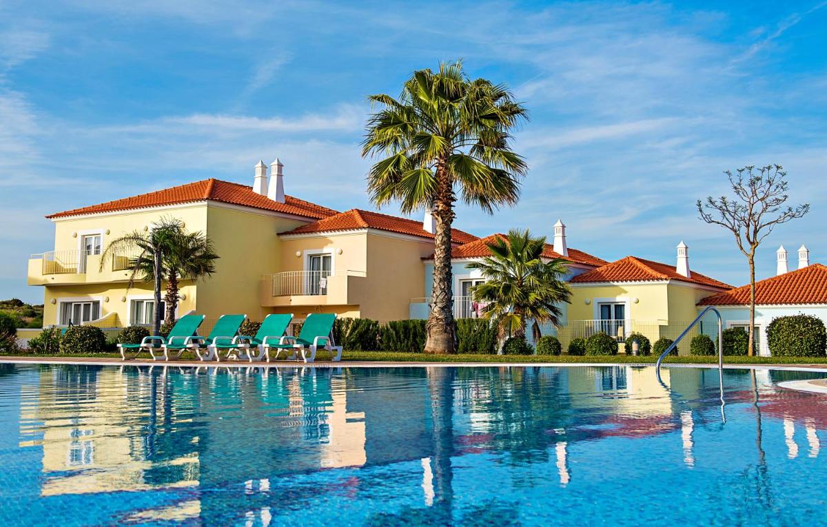 A piscina em ou perto de Eden Villas & Apartments