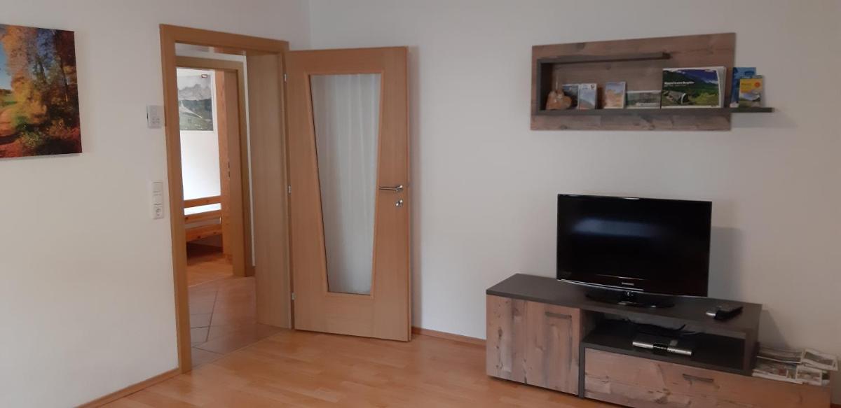 Ferienwohnung Eller 79 - Housity
