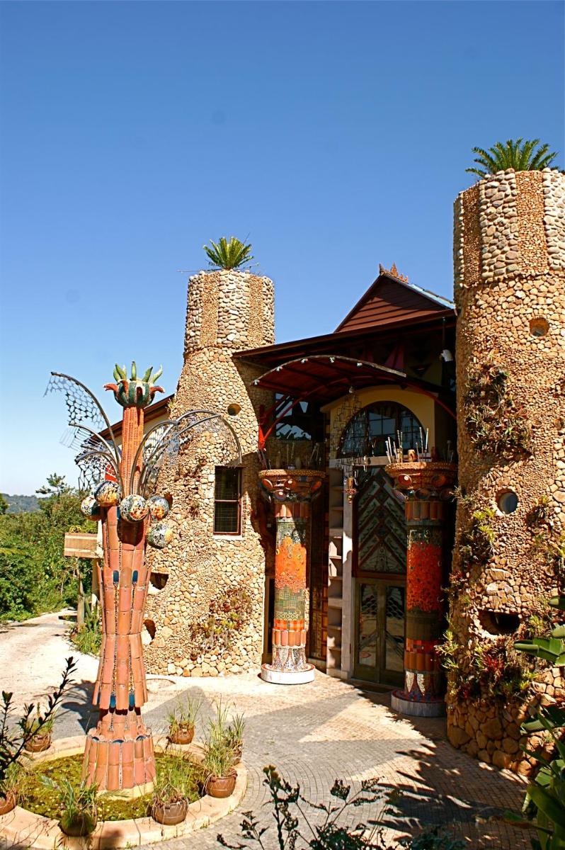 AmmaZulu African Palace - Housity