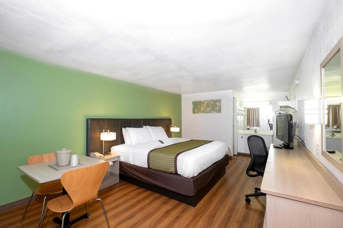 American Inn - Housity