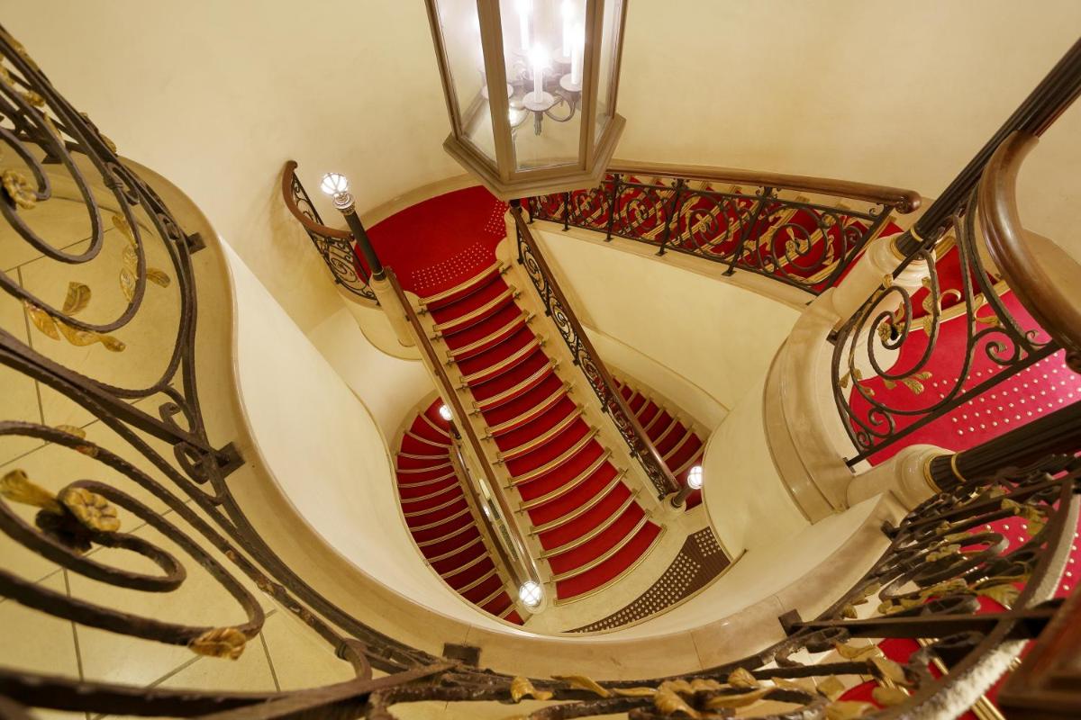 Suitetrails - Hotel Monterey Osaka