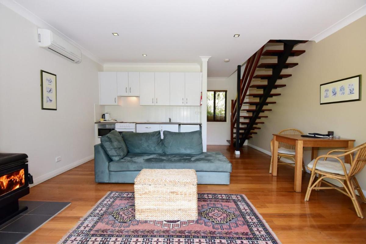 Cloudsong Chalet 3 Close to the village centre - Housity