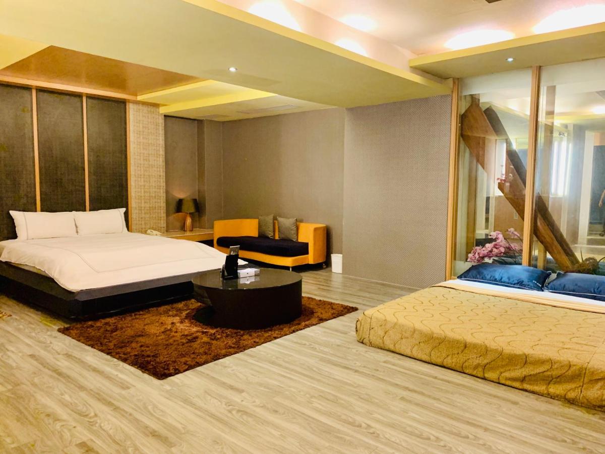 Her Home Spa Motel Chiayi - Housity