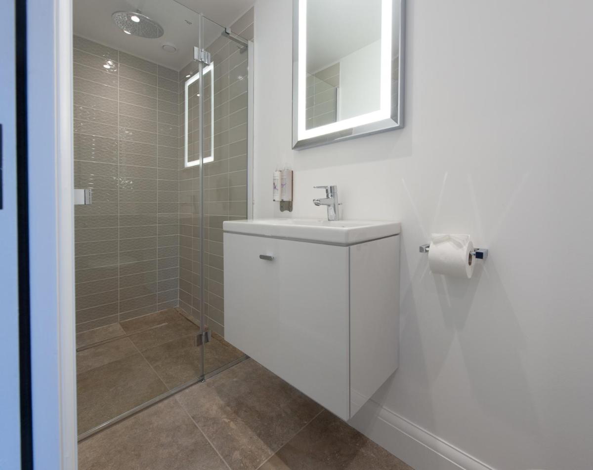 The Withies Inn - Housity