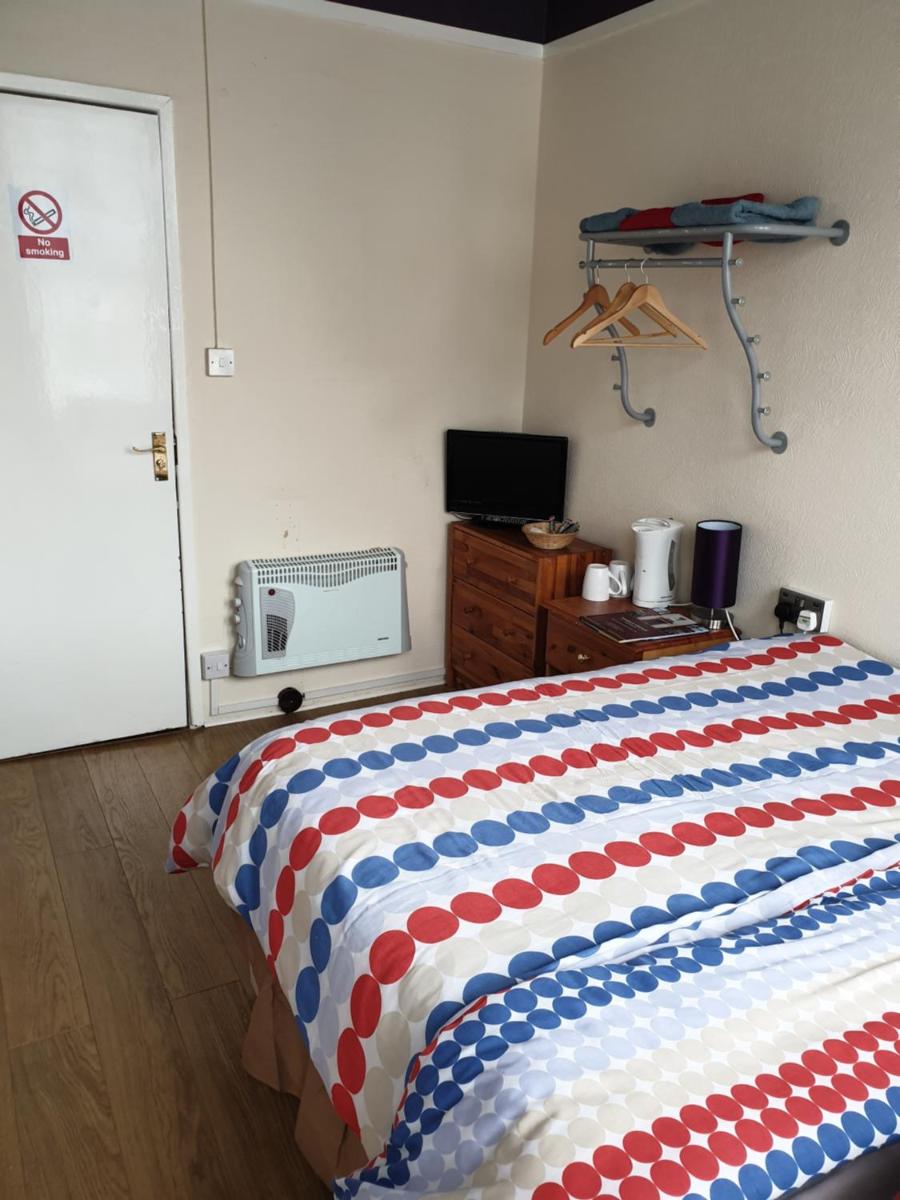 Foxhall Village Guest House - Housity