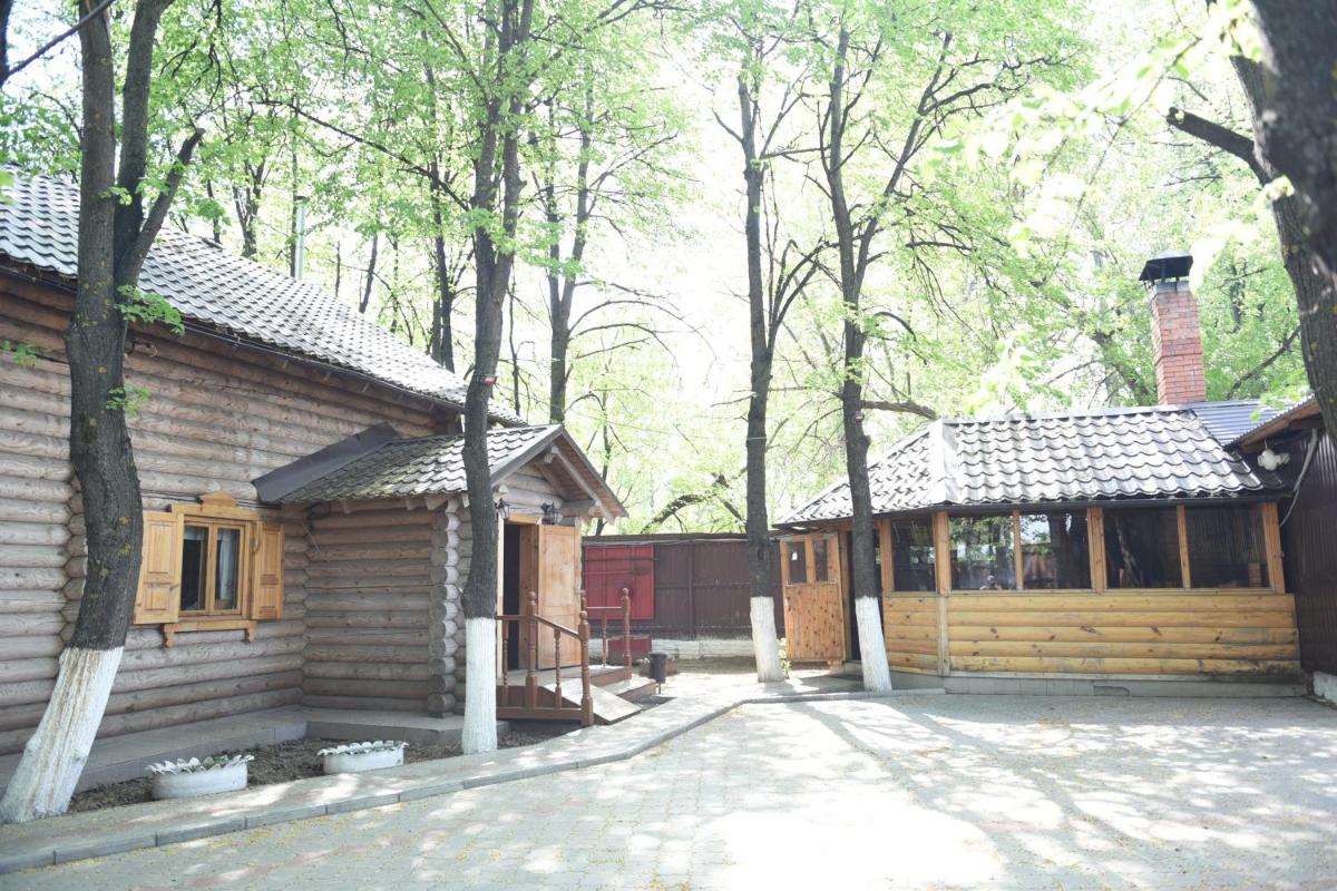 Hotel Sokol - Housity