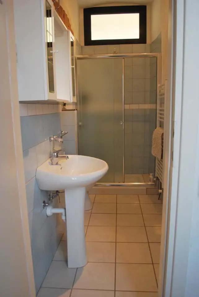 2 room apartment 15 minutes from lakes - Housity
