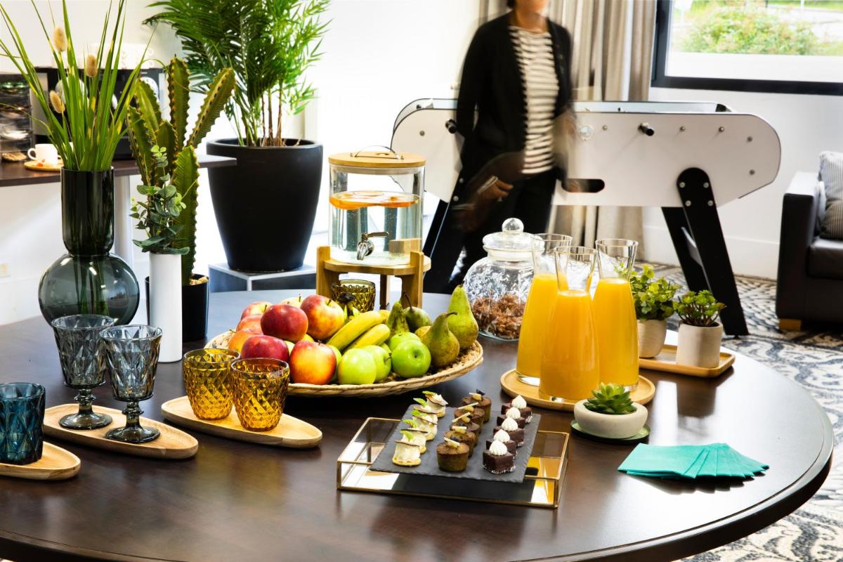 Nourriture dans l'hôtel ou à proximité