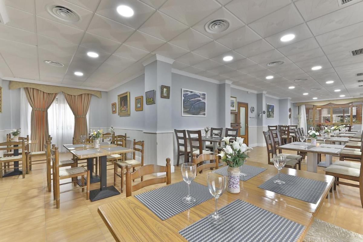 HOTEL RESTAURANTE MOYA - Housity