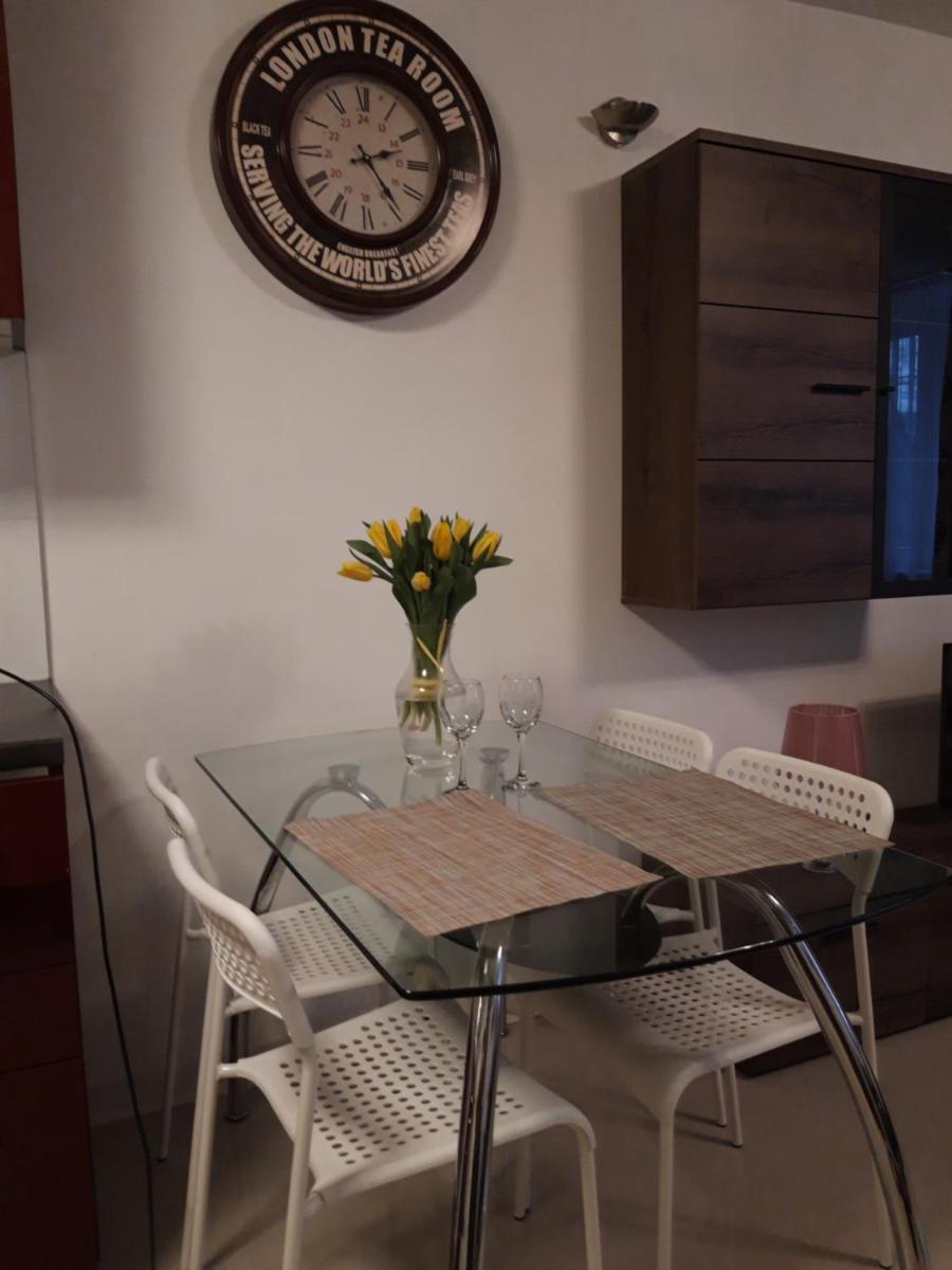 CHERRY APARTAMENT W ŚCISŁYM CENTRUM - Housity