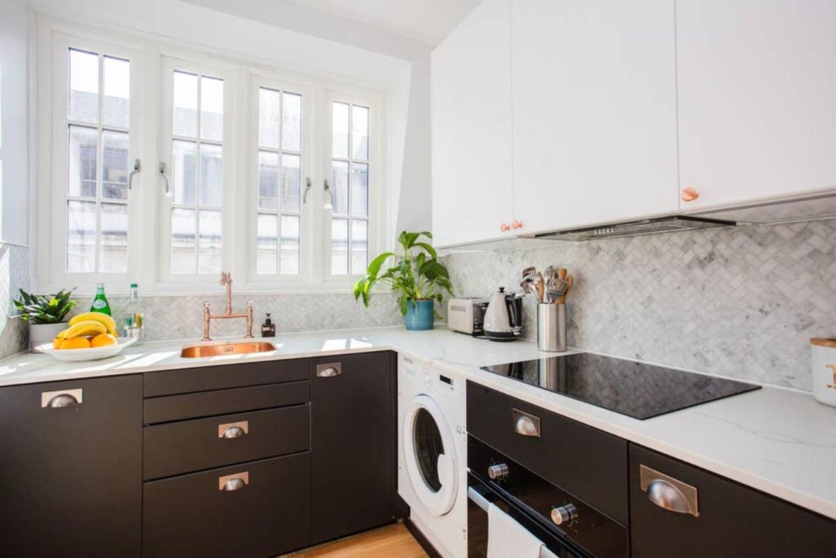 Soho 2 Bedroom Flat By Oxford Circus - Housity