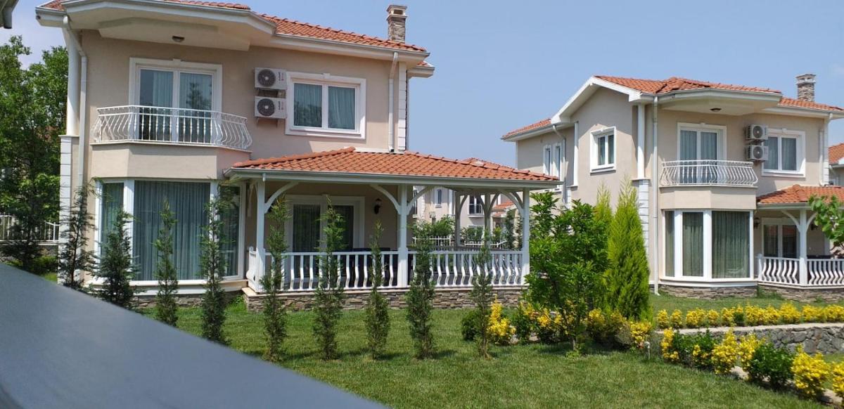 PALACE KIRKPINAR - Housity