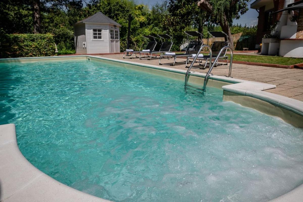 Villa Sequoia - Housity