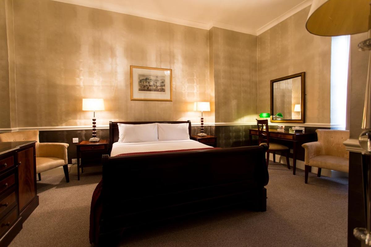 The Clarendon Hotel - Housity