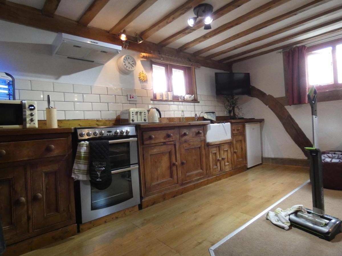 Yew Tree Barn - Housity