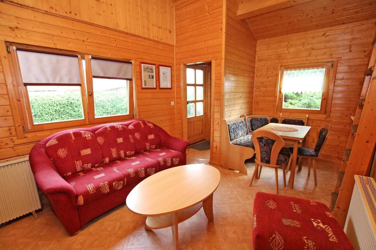 Suitetrails - Ferienhäuser mit Pool Kummerow SCHW 1010