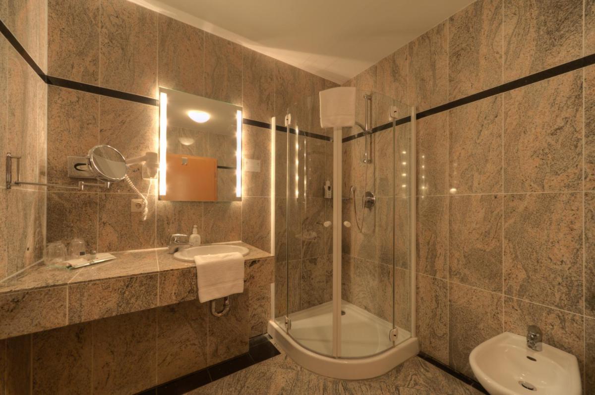 Hotel Lahnschleife - Housity