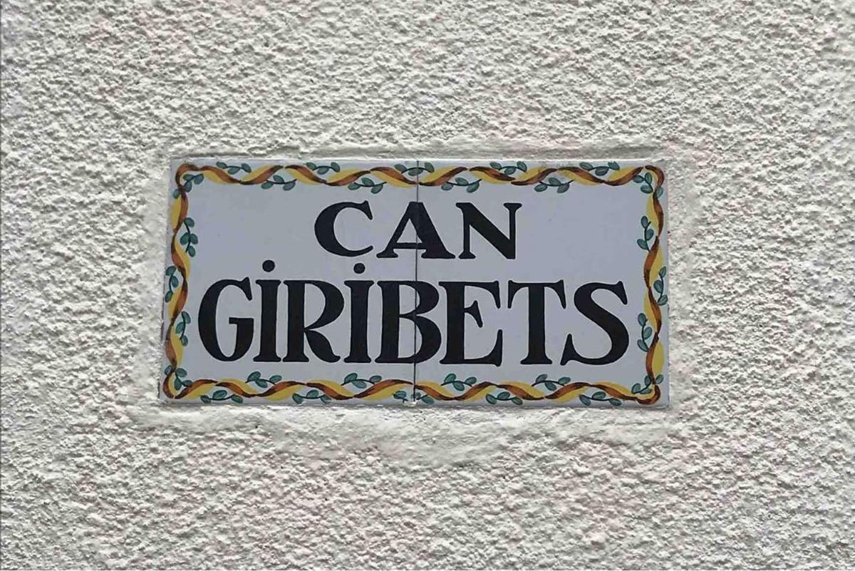 Can Giribets - Housity