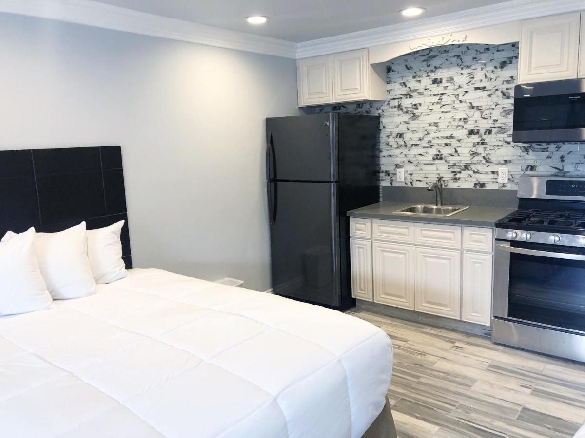 Crystal Lodge Motel - Housity