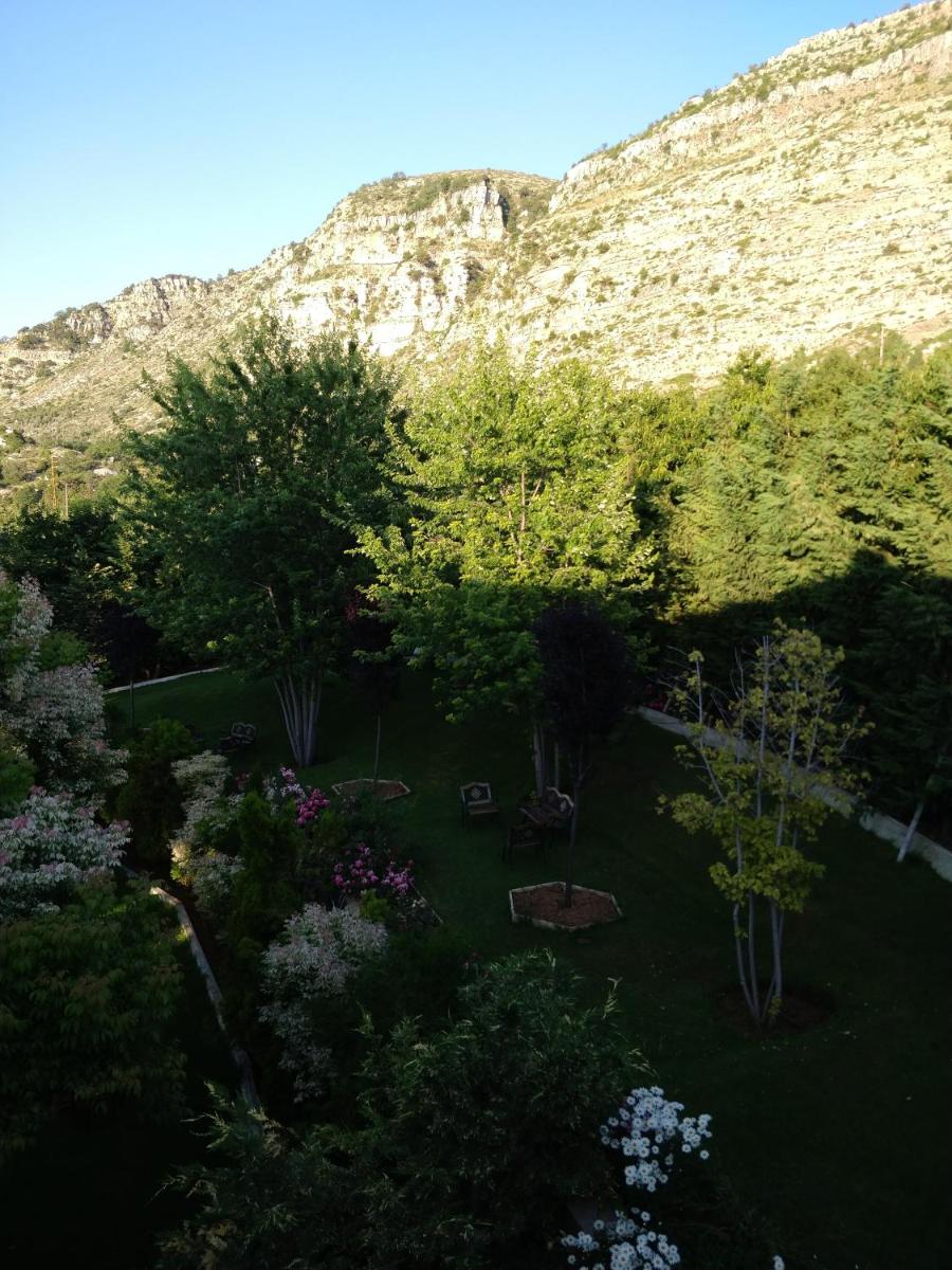 Master's Hotel - Ehden - Housity