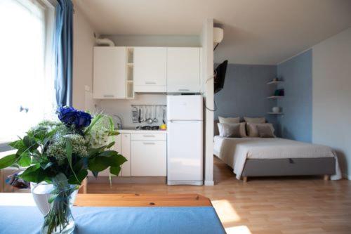 LULLABY HOUSE LAZISE - Housity