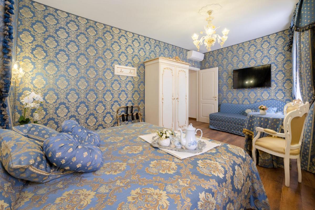 Canal View San Marco Luxury Rooms - Housity