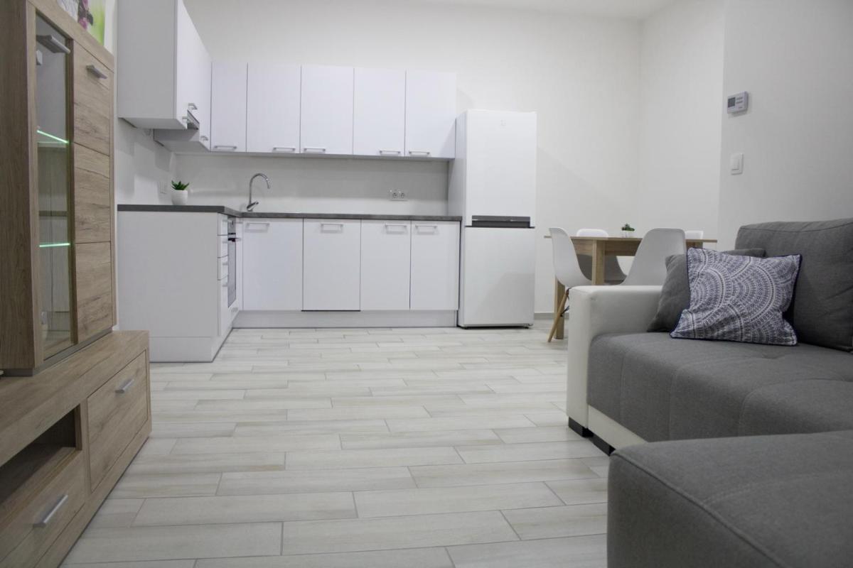 Trika Apartman - Housity