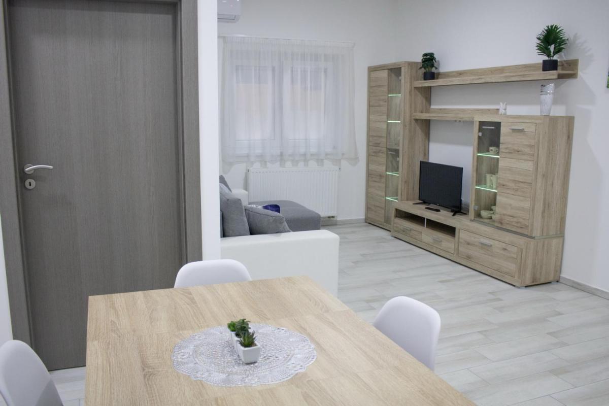 Trika Apartman - Housity