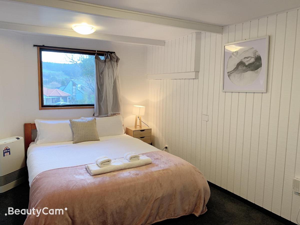 Aquarius lake view resort - Housity