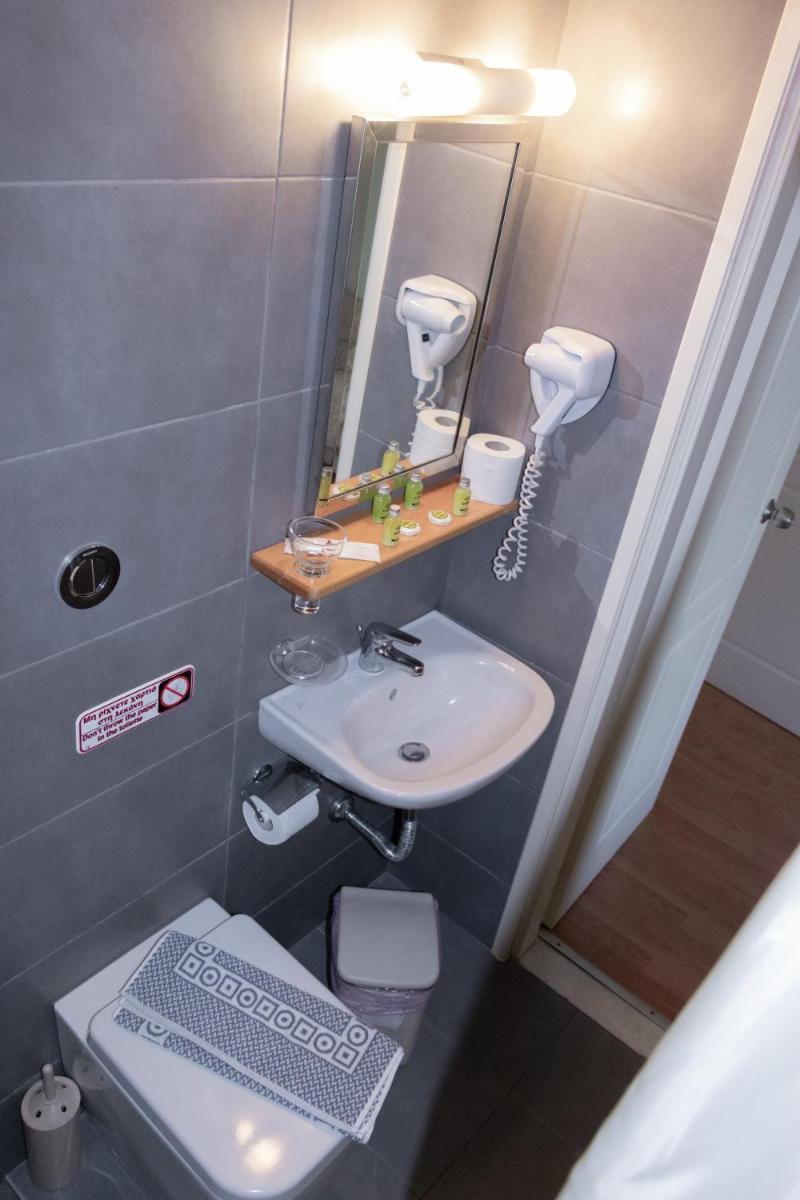 Annema Hotel and Restaurant - Housity
