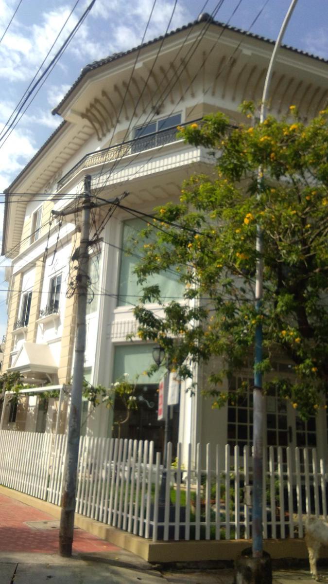Daffodils Spice Court - Housity