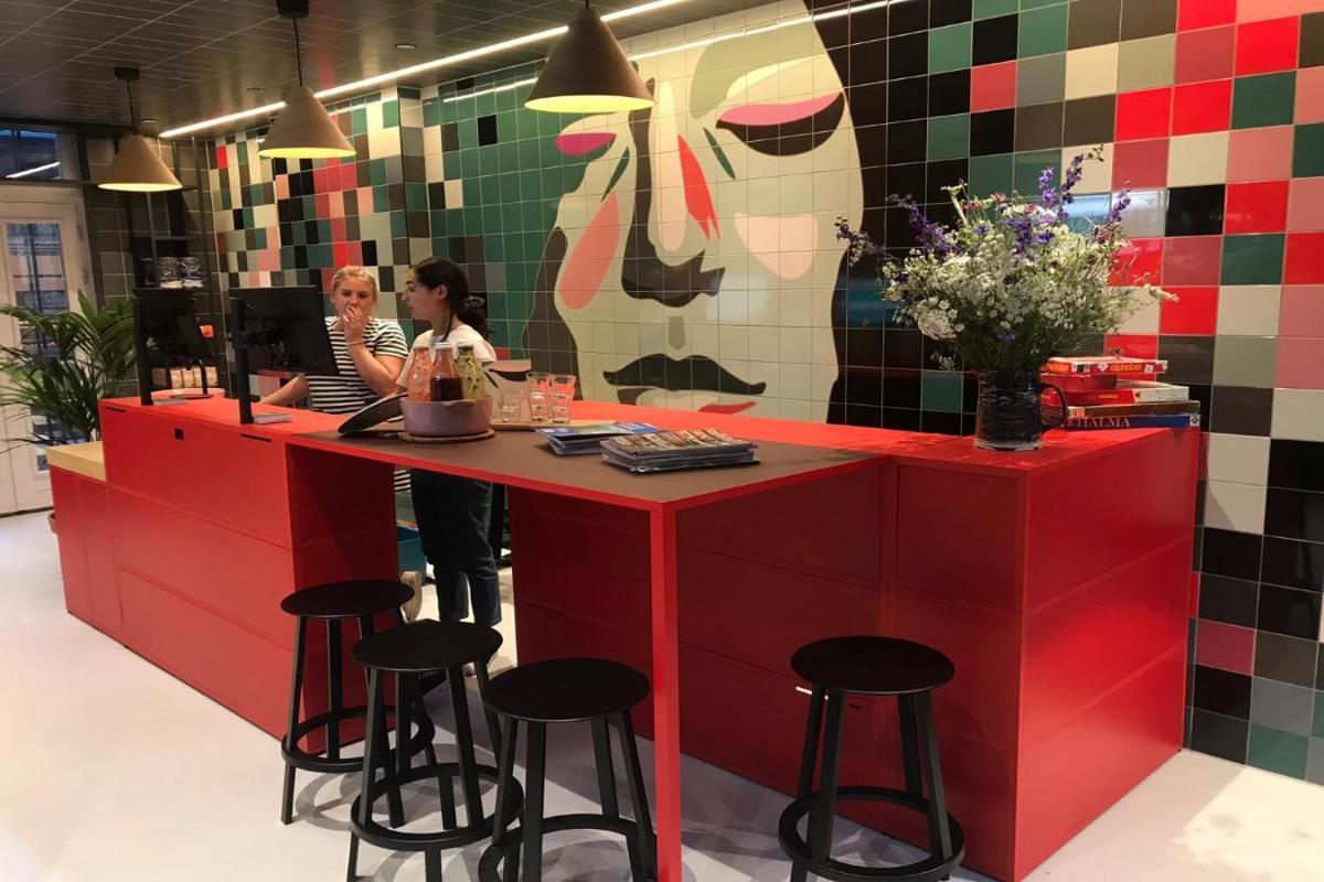 The Green Elephant Hostel & Spa - Housity