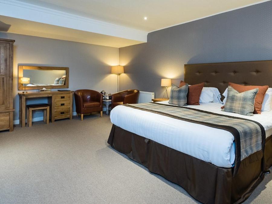 Craigatin House & Courtyard - Housity