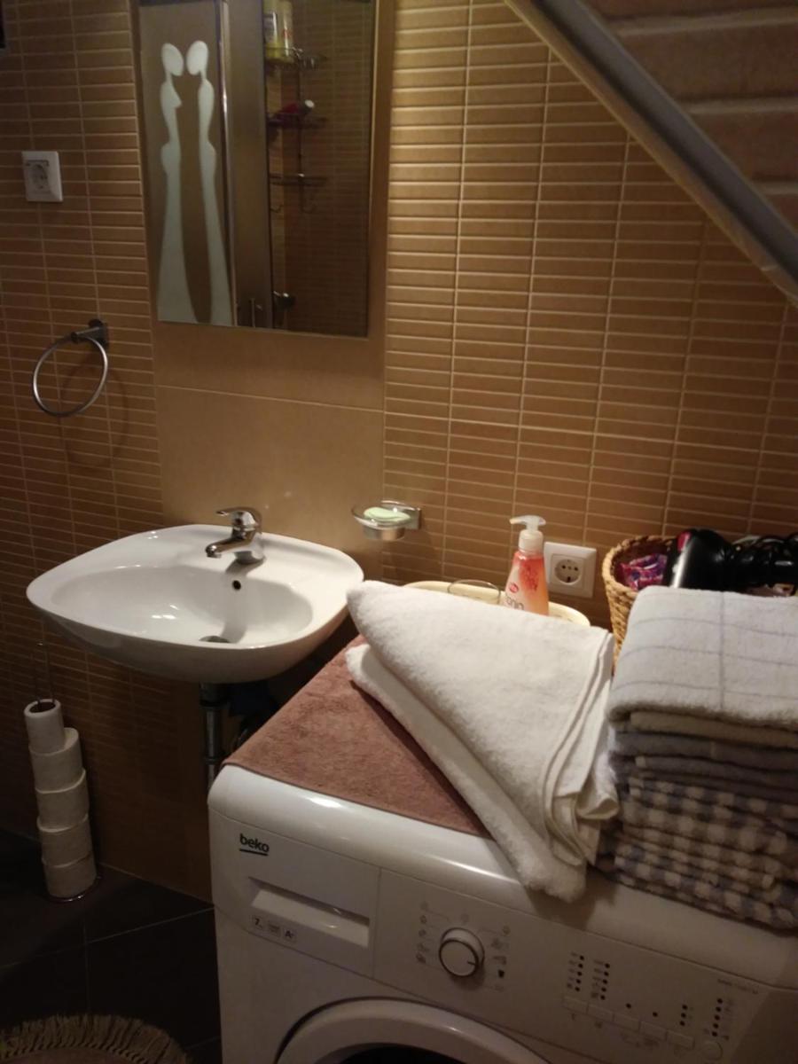 Holiday Home Dzeni - Housity
