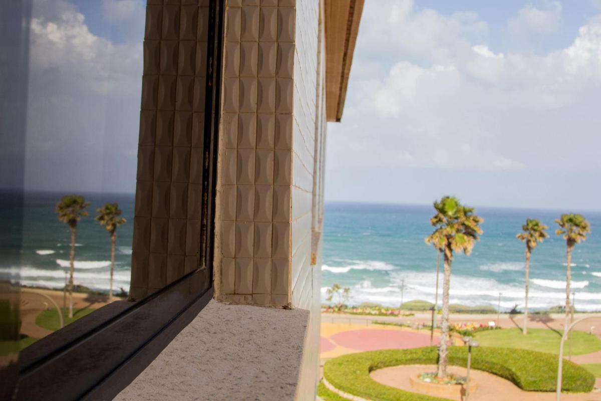 Ginot Yam Hotel - Housity