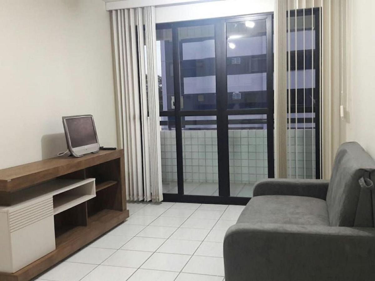 Apê 303 no Ed. Portal do Amazonas, B Universitário - Housity