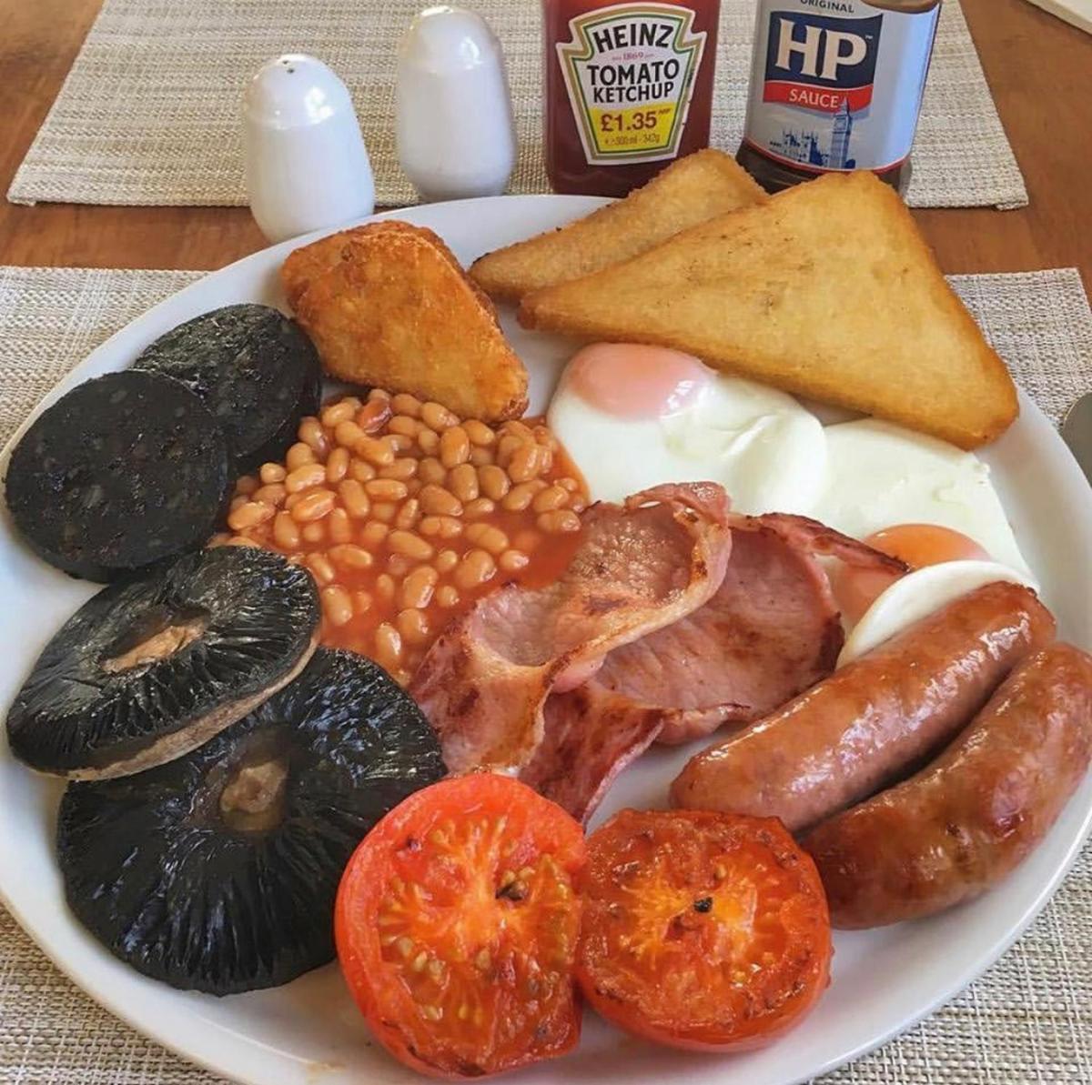 The Queens Head - Housity