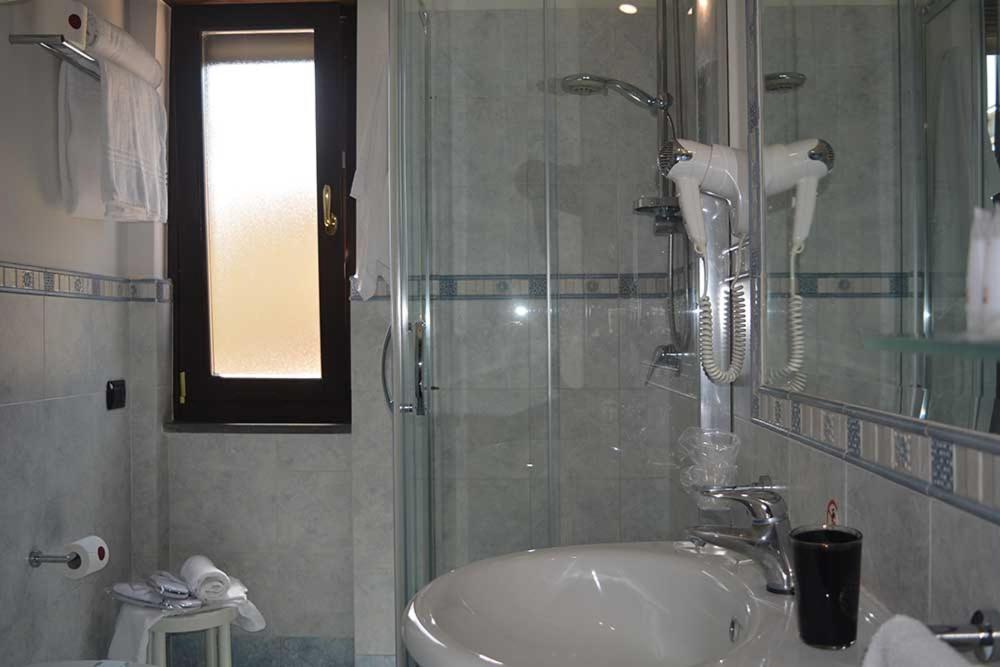 Costa Hotel - Hizvo