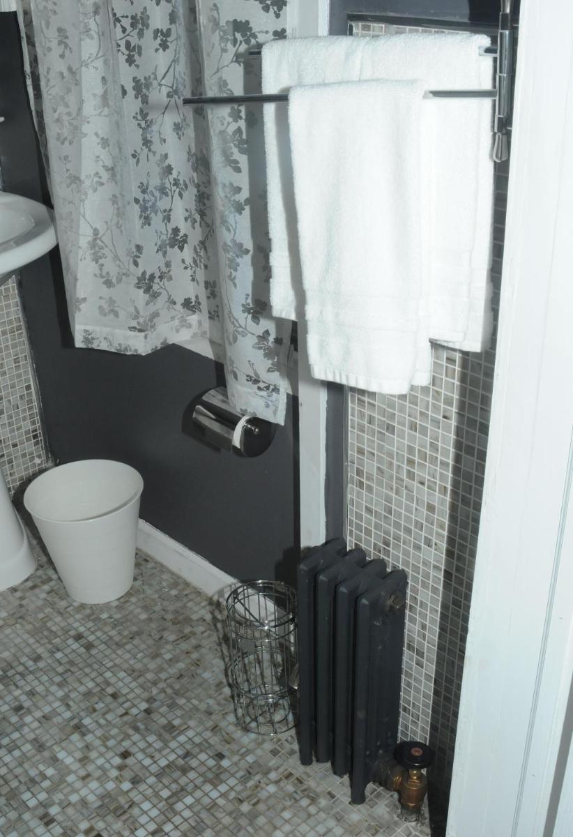 Plush Spacious 1 bedroom apt Williamsburg - Housity