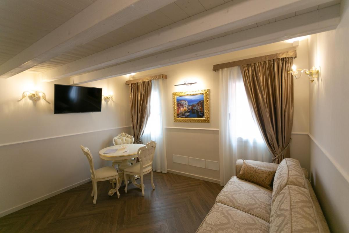 Ca' Vittoria Boutique House ApartSuite Chioggia - Housity