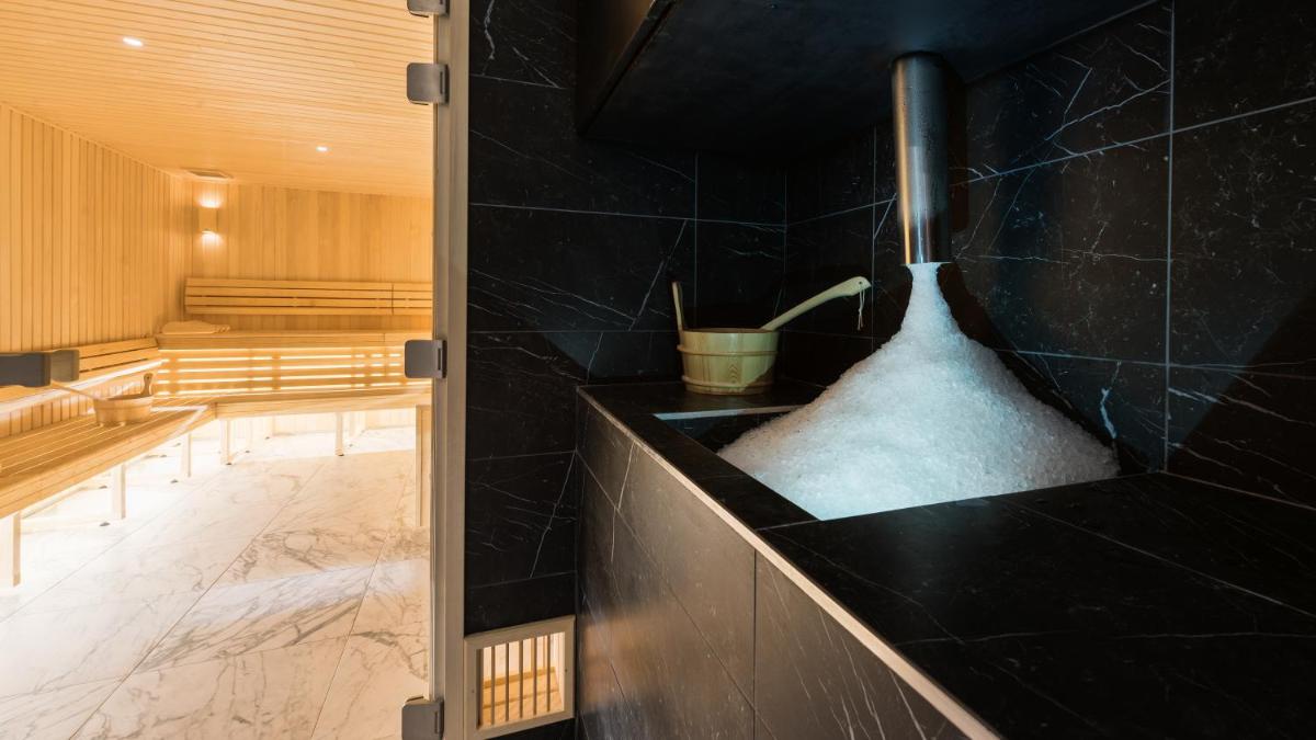 Salle de bains dans l'établissement Fahrenheit Seven Courchevel