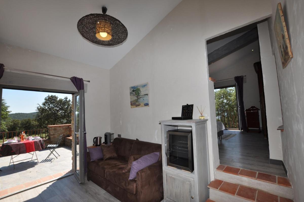 LE MAS DES COLOMBES Chambres d\'hôtes B&B & SPA - Housity